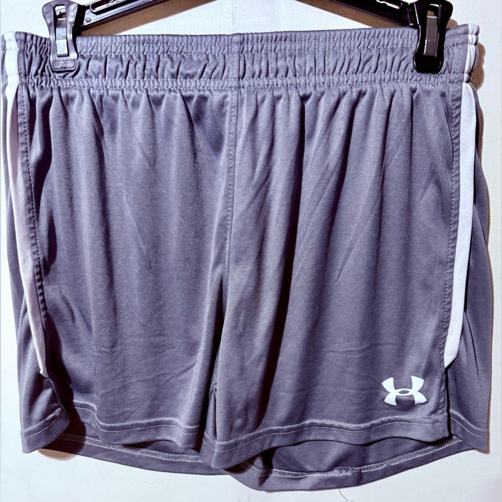 Under Armour Athletic Shorts Gray and White Lightweight Moisture-Wicking